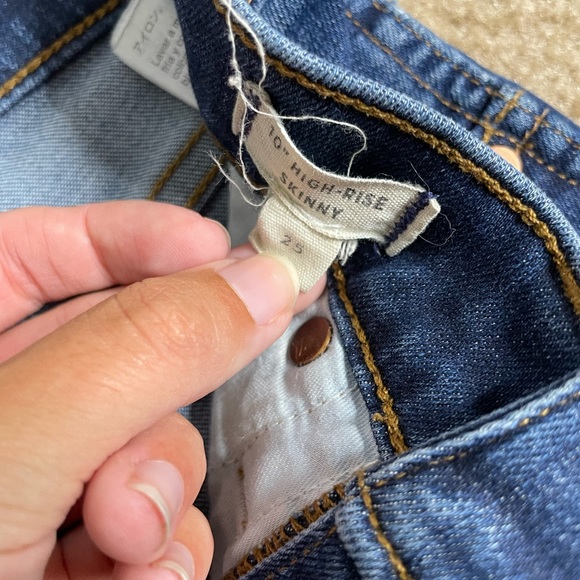 Madewell 10” high rise skinny jeans - Picture 3 of 7